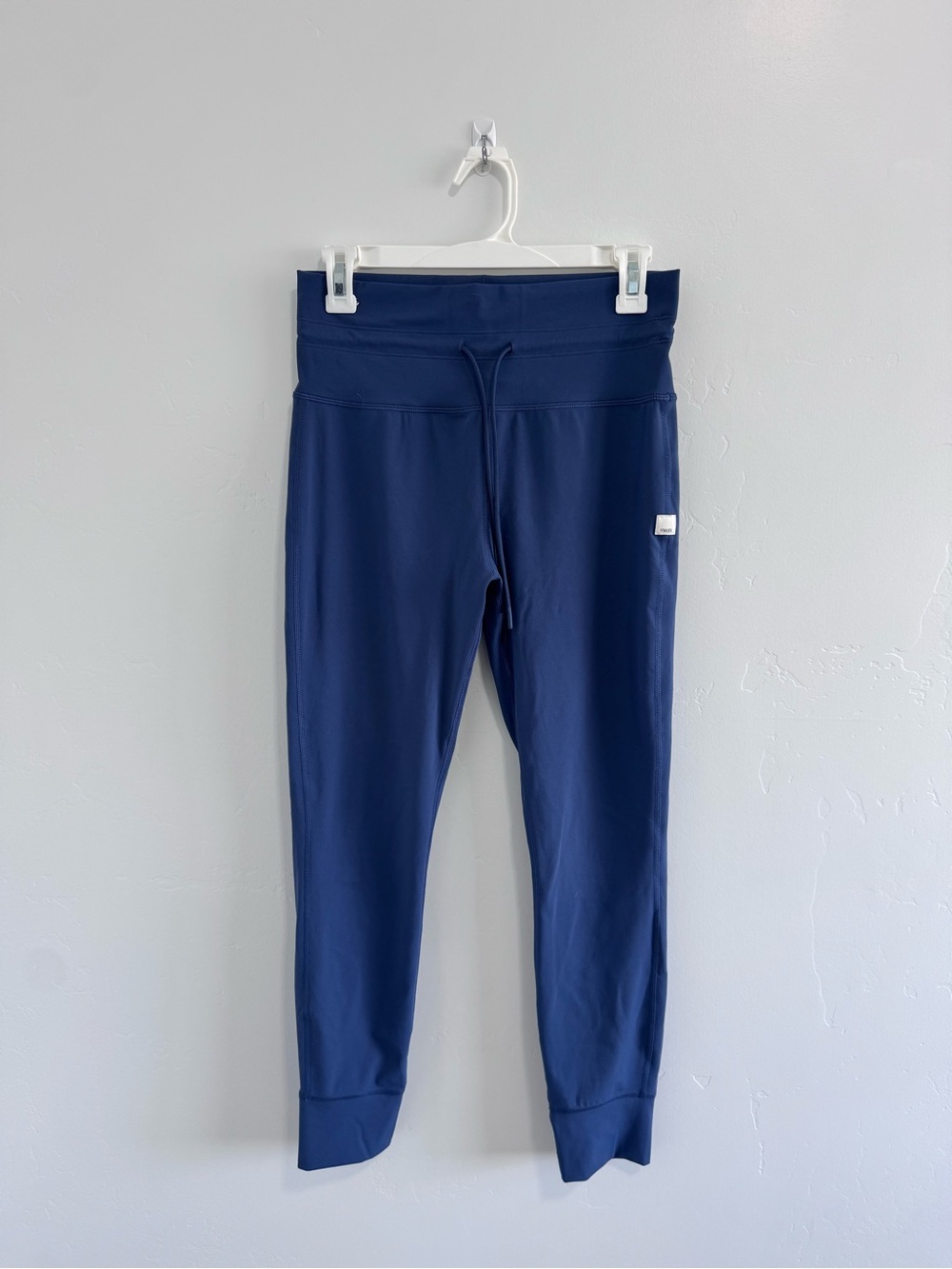 Vuori daily leggings French blue size large